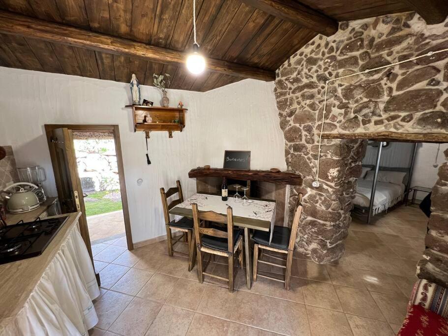 Muristene Pozzo Santa Cristina Paulilatino Eksteriør bilde