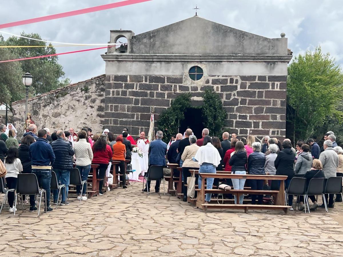 Muristene Pozzo Santa Cristina Paulilatino Eksteriør bilde